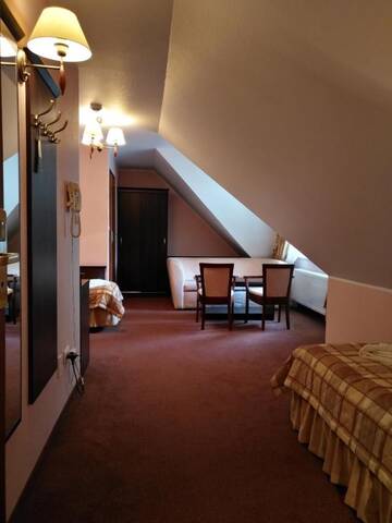 Фото номера Двухместный номер с 2 отдельными кроватями Отель Hotel Umina г. Чорштын 2